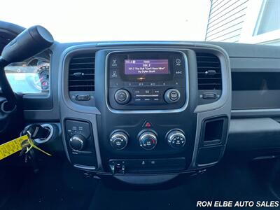 2013 RAM 1500 Express   - Photo 15 - Macomb, IL 61455