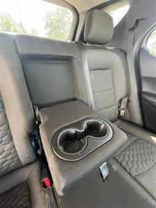 2020 Chevrolet Equinox LT   - Photo 18 - Macomb, IL 61455