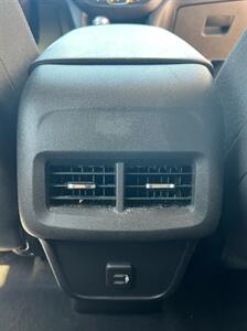 2020 Chevrolet Equinox LT   - Photo 21 - Macomb, IL 61455