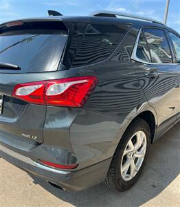 2020 Chevrolet Equinox LT   - Photo 7 - Macomb, IL 61455