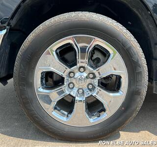 2022 RAM 1500 Big Horn   - Photo 4 - Macomb, IL 61455