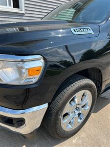 2022 RAM 1500 Big Horn   - Photo 5 - Macomb, IL 61455