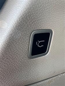2024 Chrysler Pacifica Touring L   - Photo 14 - Macomb, IL 61455