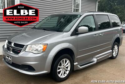 2016 Dodge Grand Caravan SXT - Photo 1 - Macomb, IL 61455