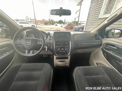 2016 Dodge Grand Caravan SXT - Photo 15 - Macomb, IL 61455