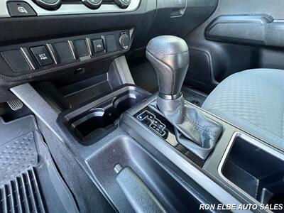 2022 Toyota Tacoma SR5   - Photo 19 - Macomb, IL 61455