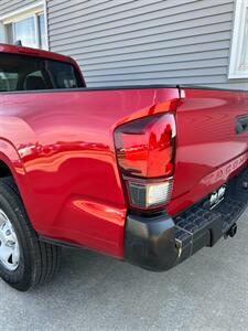2022 Toyota Tacoma SR5   - Photo 10 - Macomb, IL 61455