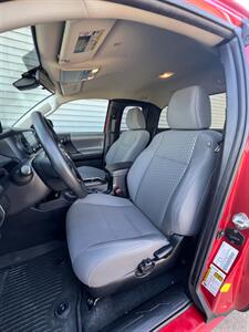 2022 Toyota Tacoma SR5   - Photo 11 - Macomb, IL 61455