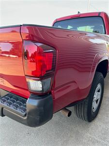 2022 Toyota Tacoma SR5   - Photo 8 - Macomb, IL 61455