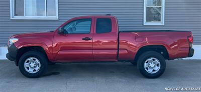 2022 Toyota Tacoma SR5   - Photo 3 - Macomb, IL 61455