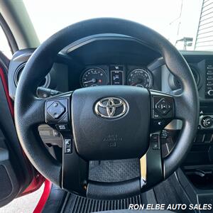 2022 Toyota Tacoma SR5   - Photo 15 - Macomb, IL 61455