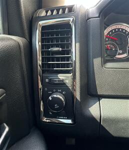 2018 RAM 2500 Laramie - Photo 17 - Macomb, IL 61455