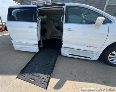 2019 Chrysler Pacifica Touring L - Photo 21 - Macomb, IL 61455