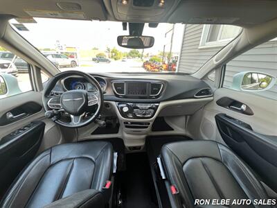 2019 Chrysler Pacifica Touring L - Photo 15 - Macomb, IL 61455