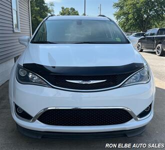 2019 Chrysler Pacifica Touring L - Photo 6 - Macomb, IL 61455