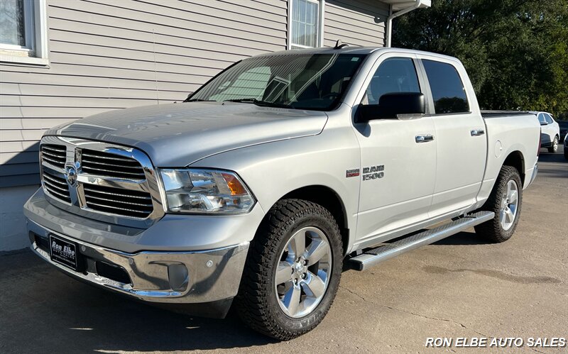 2017 RAM 1500 SLT  