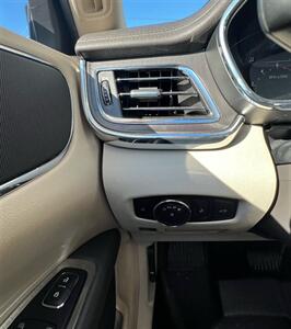 2017 Lincoln Continental Select   - Photo 22 - Macomb, IL 61455