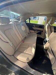 2017 Lincoln Continental Select   - Photo 16 - Macomb, IL 61455