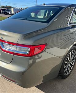 2017 Lincoln Continental Select   - Photo 7 - Macomb, IL 61455