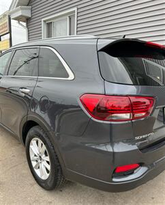 2019 Kia Sorento LX   - Photo 9 - Macomb, IL 61455