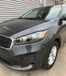 2019 Kia Sorento LX   - Photo 4 - Macomb, IL 61455