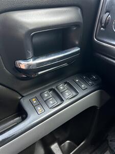 2016 Chevrolet Silverado 2500HD LT - Photo 18 - Macomb, IL 61455
