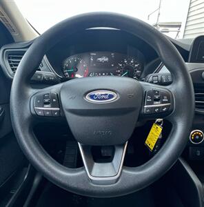 2020 Ford Escape S   - Photo 16 - Macomb, IL 61455
