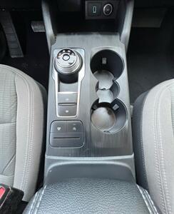 2020 Ford Escape S   - Photo 19 - Macomb, IL 61455