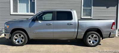 2022 RAM 1500 Big Horn   - Photo 3 - Macomb, IL 61455
