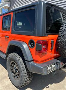 2020 Jeep Wrangler Unlimited Sport   - Photo 10 - Macomb, IL 61455