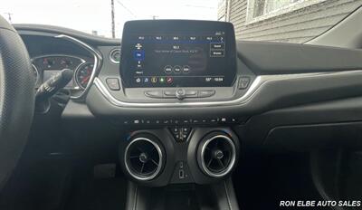 2023 Chevrolet Blazer LT   - Photo 17 - Macomb, IL 61455