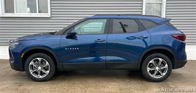 2023 Chevrolet Blazer LT   - Photo 3 - Macomb, IL 61455