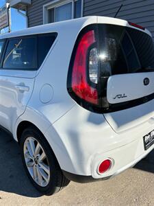 2018 Kia Soul +   - Photo 10 - Macomb, IL 61455