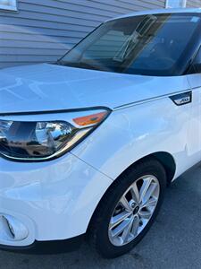 2018 Kia Soul +   - Photo 5 - Macomb, IL 61455