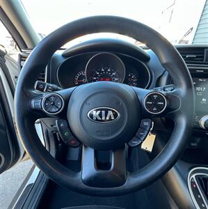 2018 Kia Soul +   - Photo 18 - Macomb, IL 61455