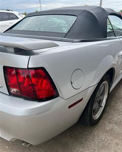 2001 Ford Mustang GT - Photo 8 - Macomb, IL 61455
