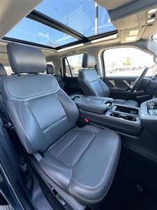 2025 Ford Expedition MAX Active   - Photo 11 - Macomb, IL 61455