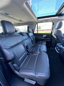2025 Ford Expedition MAX Active   - Photo 12 - Macomb, IL 61455