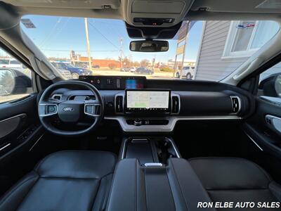 2025 Ford Expedition MAX Active   - Photo 19 - Macomb, IL 61455