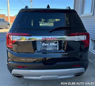 2023 GMC Acadia SLE - Photo 9 - Macomb, IL 61455