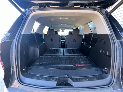 2023 GMC Acadia SLE - Photo 13 - Macomb, IL 61455