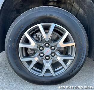 2023 GMC Acadia SLE - Photo 4 - Macomb, IL 61455