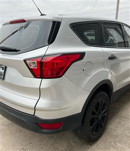 2018 Ford Escape SEL   - Photo 7 - Macomb, IL 61455