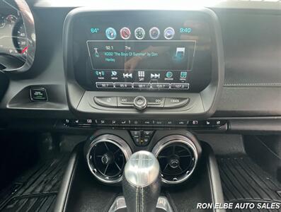 2017 Chevrolet Camaro SS - Photo 12 - Macomb, IL 61455