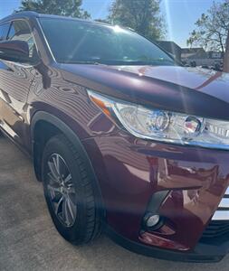 2018 Toyota Highlander XLE   - Photo 7 - Macomb, IL 61455
