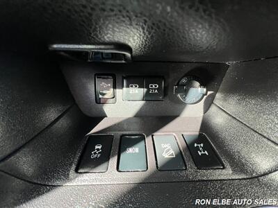 2018 Toyota Highlander XLE   - Photo 17 - Macomb, IL 61455