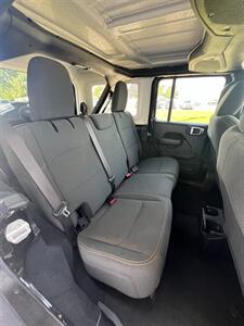 2024 Jeep Wrangler Sport S - Photo 12 - Macomb, IL 61455