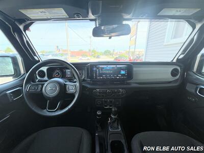 2024 Jeep Wrangler Sport S - Photo 15 - Macomb, IL 61455