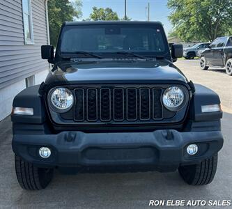 2024 Jeep Wrangler Sport S - Photo 6 - Macomb, IL 61455