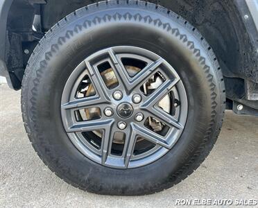 2024 Jeep Wrangler Sport S - Photo 4 - Macomb, IL 61455